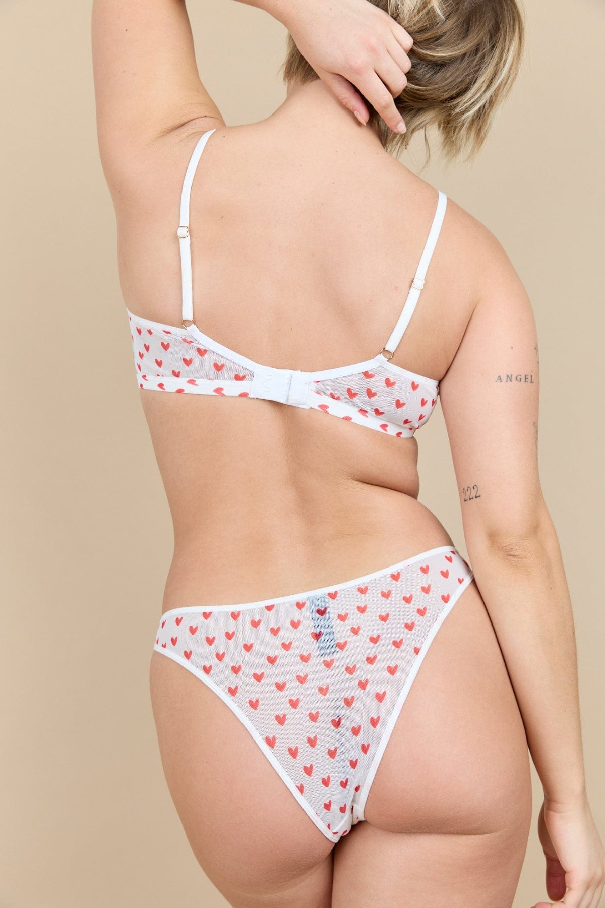 Esquisse lingerie Brassière tulle Petits Coeurs