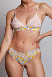 Esquisse lingerie Culotte dentelle Bouton d'or